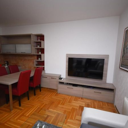 New Apartment Located In The Heart Of Niksic. Extérieur photo