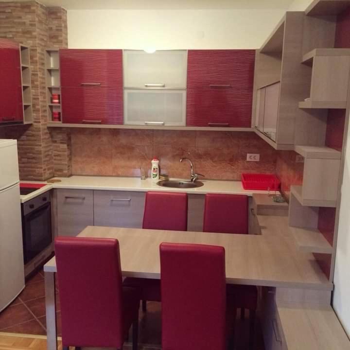 New Apartment Located In The Heart Of Niksic. Extérieur photo